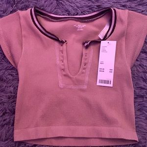 urban outfitters cropped Baby t